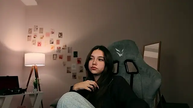 Vexorine online show from November 30, 2025, 7:51 pm