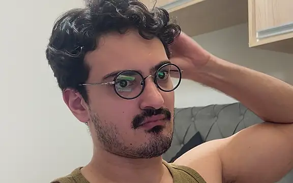 baelaleia online show from November 24, 2025, 6:02 am