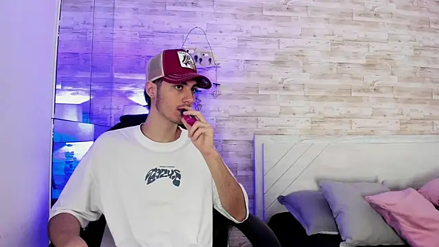 Emir Ozan  online show from January 14, 2026, 11:38 am