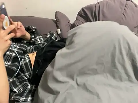   kim online show from December 21, 2025, 2:24 pm