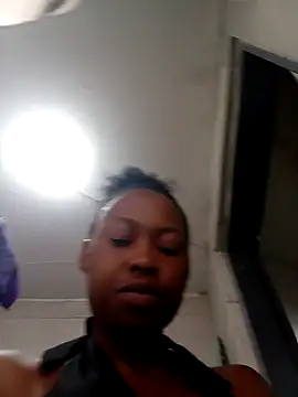 Sweethoneypot25 online show from March 1, 2026, 1:02 pm