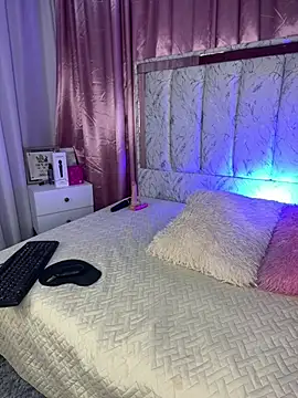 luna-fire online show from April 1, 2026, 2:56 am