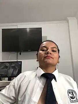 Snapshot of Rosa_Vidal_ chatting on November 21, 2025, 7:23 pm Rosa Vidal online show from November 21, 2025, 7:23 pm