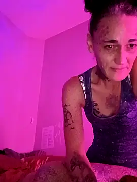 chaoticluvbug online show from January 19, 2026, 9:13 am