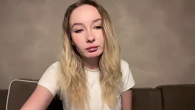 keeendall online show from December 16, 2025, 7:52 pm