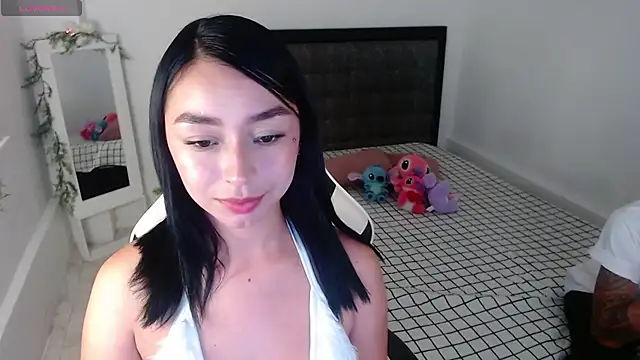 Ariel Laurentt online show from June 15, 2026, 3:42 am