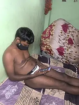 Laxmidevi000 online show from July 3, 2026, 6:47 pm