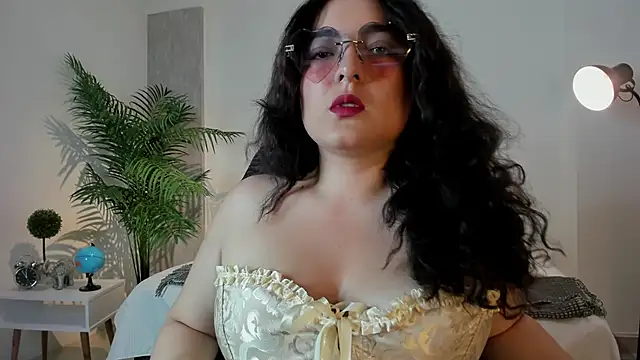 Snapshot of Roxxie_saenz__ chatting on November 26, 2025, 11:44 am Roxxie saenz online show from November 26, 2025, 11:44 am