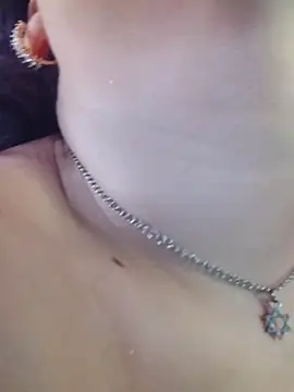 Snapshot of Roxxie_saenz__ chatting on November 29, 2025, 11:02 am Roxxie saenz online show from November 29, 2025, 11:02 am