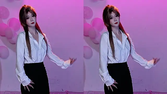 CM---002 online show from February 3, 2026, 2:53 am