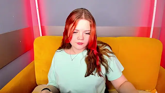 Snapshot of KellyFiery chatting on November 21, 2025, 9:19 am KellyFiery online show from November 21, 2025, 9:19 am