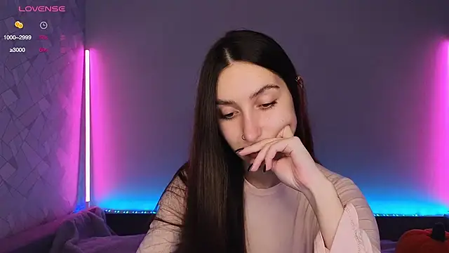 KikkyMi online show from November 22, 2025, 8:19 pm