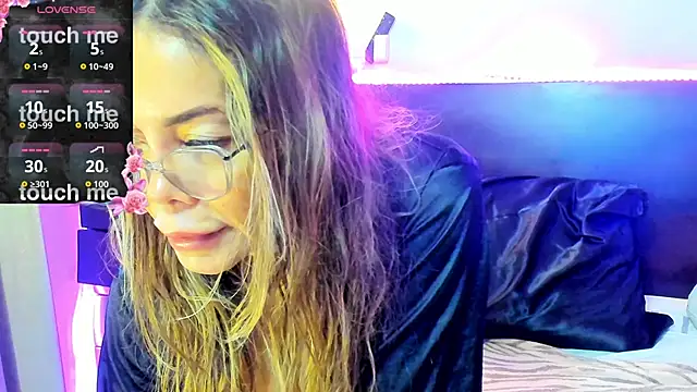 venus desired260669 online show from November 27, 2025, 1:57 pm