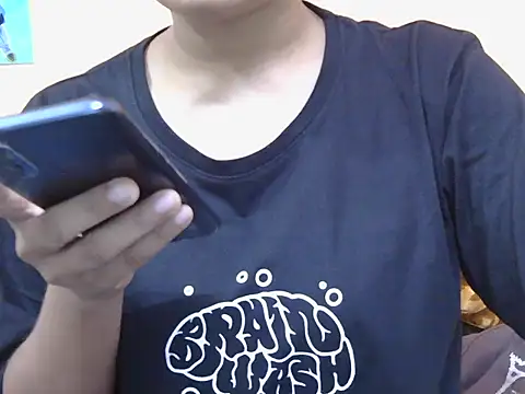 Snapshot of Honey_Baby1 chatting on February 22, 2026, 6:24 am Honey Baby1 online show from February 22, 2026, 6:24 am