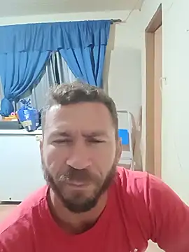 RobertoLuiz84 online show from May 14, 2026, 4:52 am
