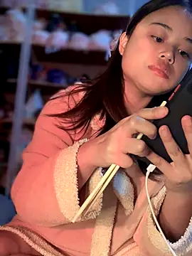 Snapshot of Toffee-00 chatting on November 30, 2025, 10:41 am Toffee-00 online show from November 30, 2025, 10:41 am