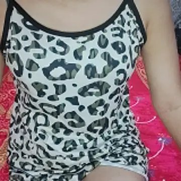 Snapshot of Neha_bai chatting on November 24, 2025, 5:40 am Neha bai online show from November 24, 2025, 5:40 am