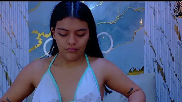 Snapshot of NIKIBUNNY chatting on February 3, 2026, 12:32 pm NIKIBUNNY online show from February 3, 2026, 12:32 pm