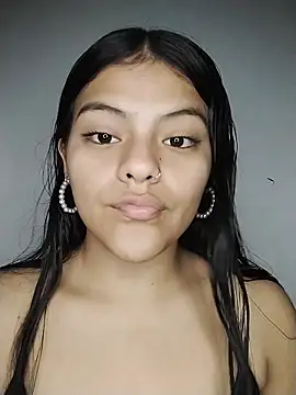 Snapshot of NIKIBUNNY chatting on February 23, 2026, 10:23 am NIKIBUNNY online show from February 23, 2026, 10:23 am