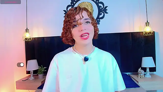 Skyee angel online show from April 17, 2026, 8:01 pm