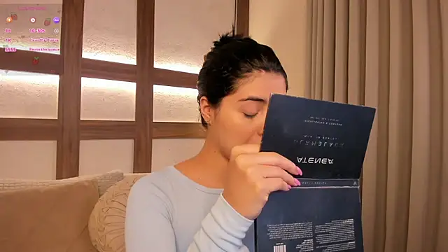 SarhaVega online show from February 12, 2026, 12:11 pm