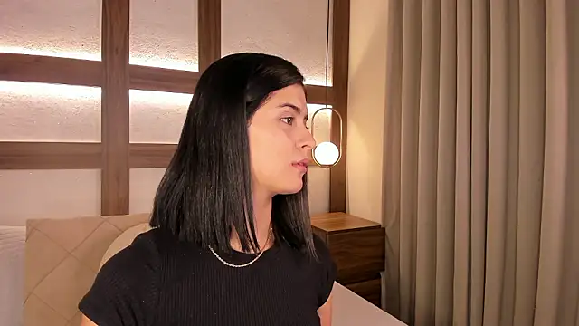 SarhaVega online show from March 25, 2026, 1:06 pm