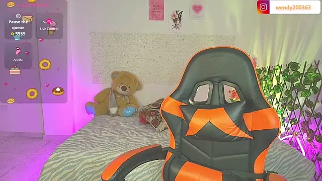 babyhotstar1 online show from November 28, 2025, 11:07 pm