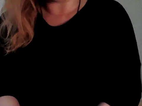 Empiria81 online show from December 3, 2025, 2:04 pm