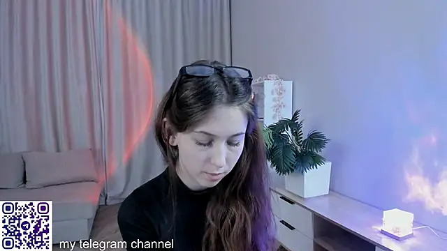 Snapshot of BetteSelbe chatting on January 14, 2026, 5:40 pm BetteSelbe online show from January 14, 2026, 5:40 pm