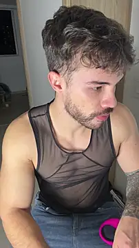 Snapshot of Valenthino_Salvatore chatting on November 30, 2025, 3:43 am Valenthino Salvatore online show from November 30, 2025, 3:43 am