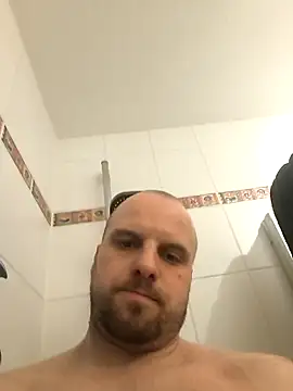 Phoenix2310 online show from March 2, 2026, 6:47 am