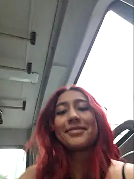 Eveeelyn25 online show from November 27, 2025, 8:00 pm