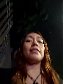 Eveeelyn25 online show from January 10, 2026, 1:07 am