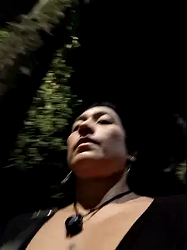 Eveeelyn25 online show from May 8, 2026, 2:17 am