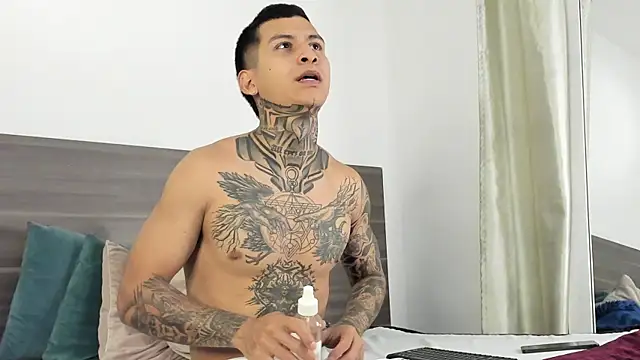 Andrew sanders68 online show from December 16, 2025, 3:22 am