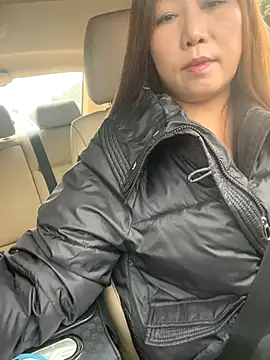 Xiaomili8 online show from December 3, 2025, 4:20 am