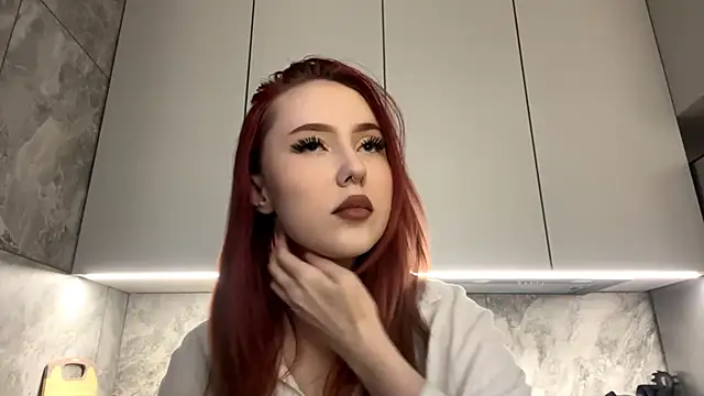 DaphineMckoy online show from December 1, 2025, 8:19 am