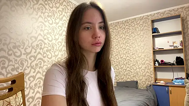 ChandaApplin online show from December 19, 2025, 11:17 am