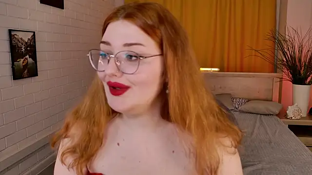 StaceyJensen online show from March 11, 2026, 2:12 pm