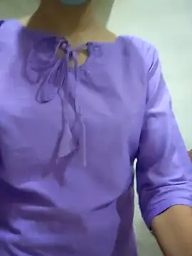 Hot Riya baby online show from November 22, 2025, 3:00 pm