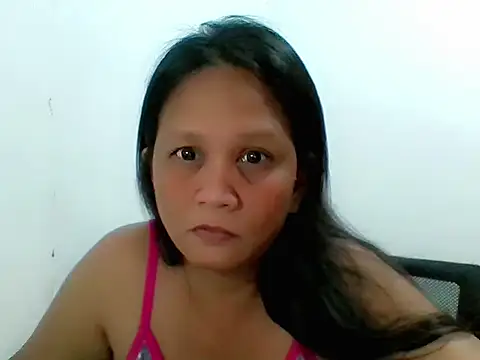 divinegrace1983 online show from November 25, 2025, 10:26 am