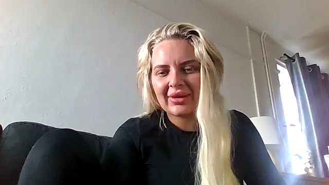 BrattyBabe x online show from November 24, 2025, 10:15 am