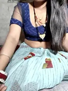 Snapshot of Dil-se-queen-321 chatting on January 13, 2026, 11:04 am Dil-se-queen-321 online show from January 13, 2026, 11:04 am