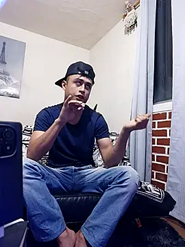 Cute eliot online show from November 27, 2025, 12:35 am