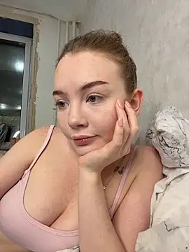 Snapshot of feral__berryss chatting on November 29, 2025, 1:47 pm feral berryss online show from November 29, 2025, 1:47 pm