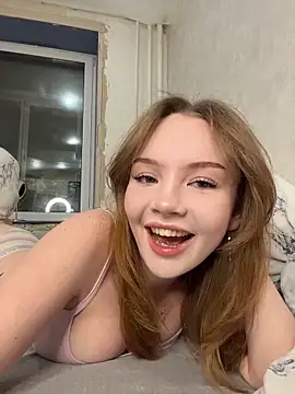 Snapshot of feral__berryss chatting on November 30, 2025, 3:38 pm feral berryss online show from November 30, 2025, 3:38 pm