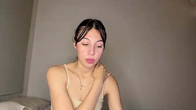 Snapshot of heyitsmia chatting on November 29, 2025, 12:57 am heyitsmia online show from November 29, 2025, 12:57 am