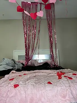 Kiki hammyy online show from February 14, 2026, 9:44 pm