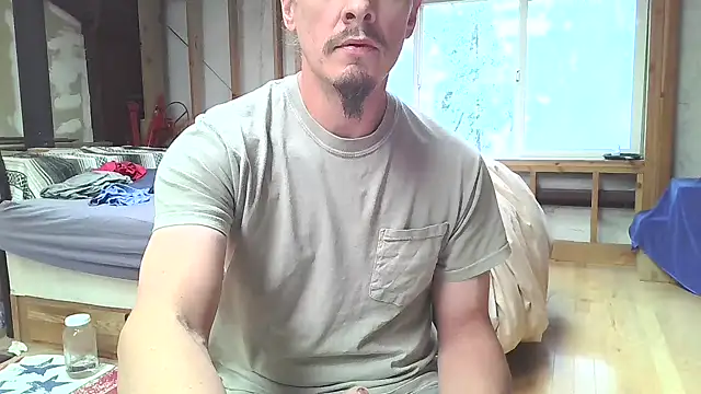 Ruggeddude8 online show from April 12, 2026, 9:20 pm