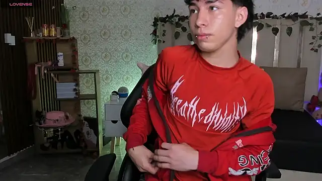 kaelwolf tay online show from February 12, 2026, 7:09 pm